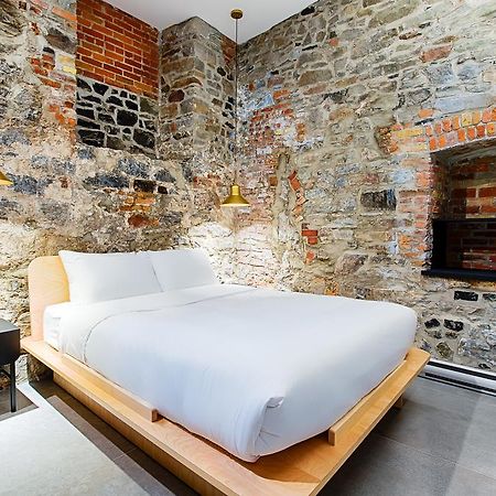 Апартаменты Les Lofts Notre-Dame - Par Les Lofts Vieux-Quebec Экстерьер фото